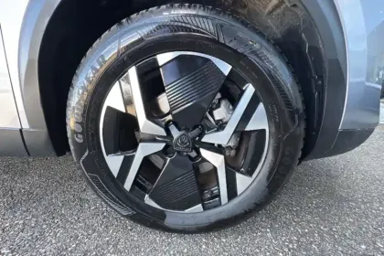 Photo 28 Peugeot 2008 Gén. II Ph2 GT 5