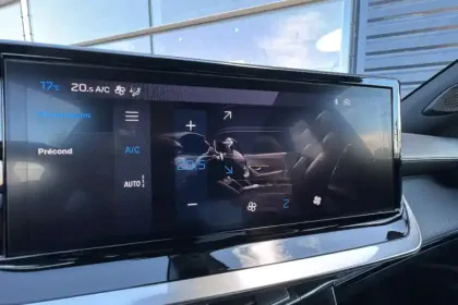 Photo 17 Peugeot 2008 Gén. II Ph2 GT 5