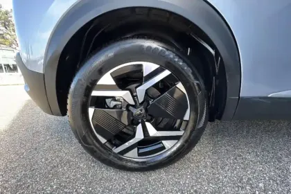 Photo 29 Peugeot 2008 Gén. II Ph2 GT 5