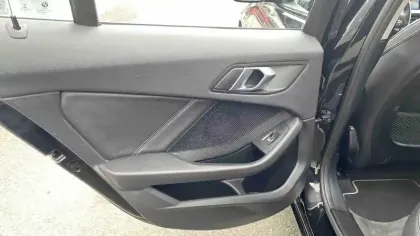 Photo 31 BMW Serie 1 Gén. III (F40) Ph2 Edition Sport 5