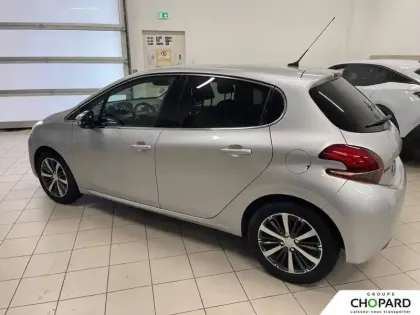 Photo 101 Peugeot 208  1.2 PureTech 110ch S&S EAT6