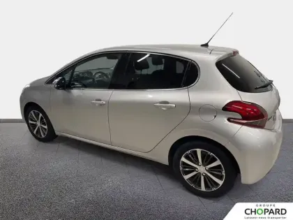 Photo 43 Peugeot 208  1.2 PureTech 110ch S&S EAT6