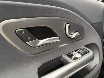 Photo 12 Mercedes CLA Gén. III (C174/C178) Ph1 AMG Line 4