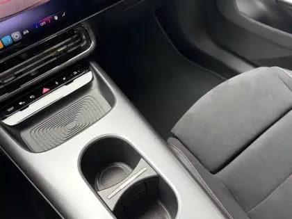 Photo 41 Mercedes CLA  200 8F-eDCT