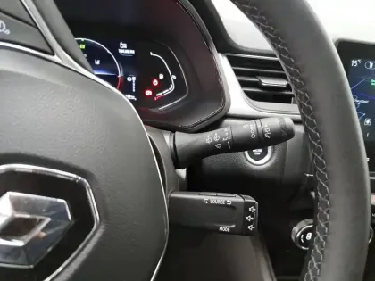 Photo 29 Renault Captur  E-Tech full hybrid 145