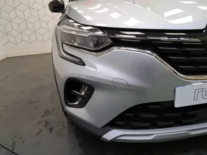 Photo 8 Renault Captur  E-Tech full hybrid 145