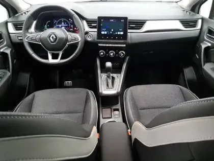 Photo 41 Renault Captur  E-Tech full hybrid 145