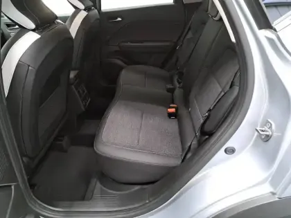 Photo 25 Renault Captur  E-Tech full hybrid 145