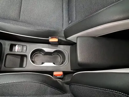 Photo 33 Renault Captur  E-Tech 145 - 21