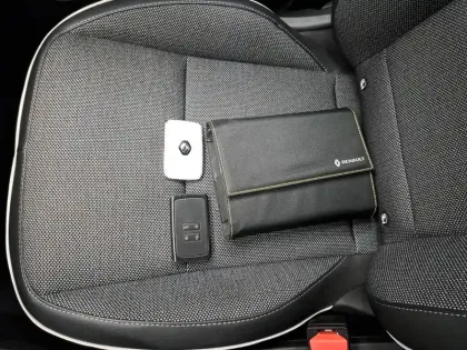 Photo 39 Renault Captur  E-Tech 145 - 21