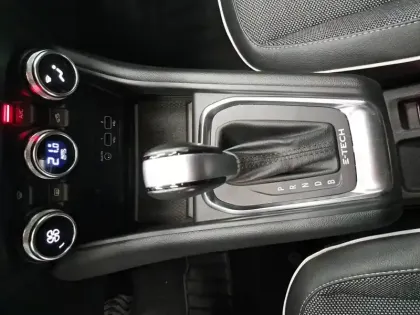 Photo 35 Renault Captur  E-Tech 145 - 21