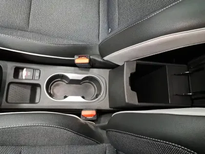 Photo 34 Renault Captur  E-Tech 145 - 21