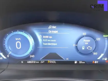 Photo 32 Ford Kuga  2.5 Duratec 190 ch FlexiFuel FHEV E85 Powershift