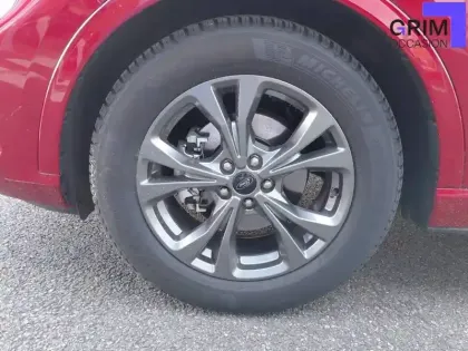 Photo 12 Ford Kuga  2.5 Duratec 190 ch FlexiFuel FHEV E85 Powershift