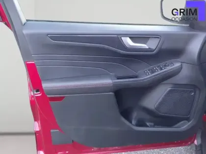 Photo 47 Ford Kuga  2.5 Duratec 190 ch FlexiFuel FHEV E85 Powershift