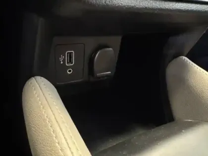 Photo 28 Nissan Micra  IG-T 92 Xtronic