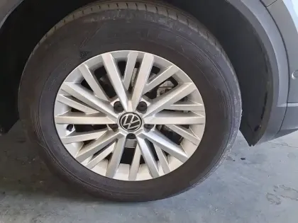 Photo 11 Volkswagen T-roc  1.0 TSI 110 Start/Stop BVM6