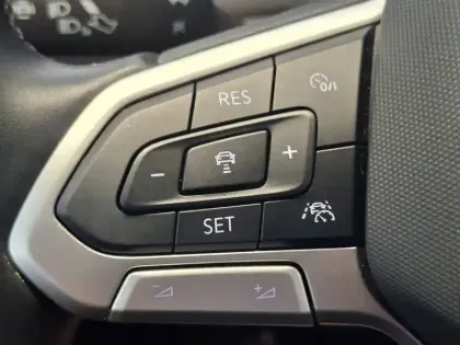 Photo 36 Volkswagen T-roc  1.0 TSI 110 Start/Stop BVM6