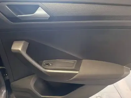 Photo 25 Volkswagen T-roc  1.0 TSI 110 Start/Stop BVM6