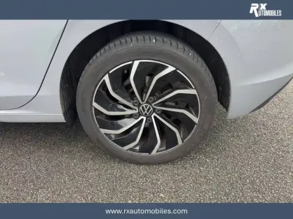 Photo 16 Volkswagen Golf Gén. VIII Ph1 Active 5