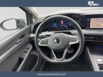 Photo 10 Volkswagen Golf Gén. VIII Ph1 Active 5