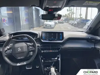 Photo 14 Peugeot 2008  PureTech 130 S&S EAT8