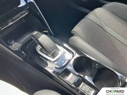 Photo 17 Peugeot 2008  PureTech 130 S&S EAT8