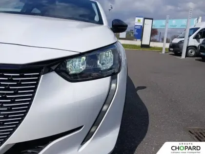 Photo 77 Peugeot 208  Electrique 50 kWh 136ch