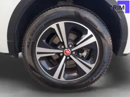 Photo 15 Jaguar E-Pace Gén. I (X540) Ph2 R-Dynamic S 5