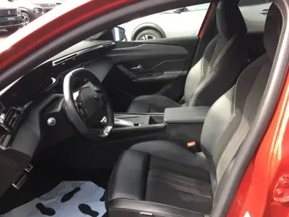 Photo 15 Peugeot 308 Gén. III Ph1 GT 5