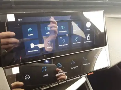 Photo 40 Peugeot 308  SW Hybrid 145 e-DCS6