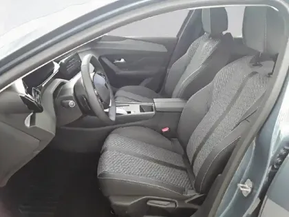 Photo 10 Peugeot 308  SW Hybrid 145 e-DCS6