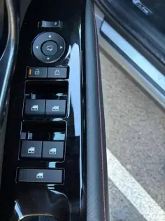 Photo 7 Hyundai Tucson  1.6 T-GDI 239 Hybrid BVA6