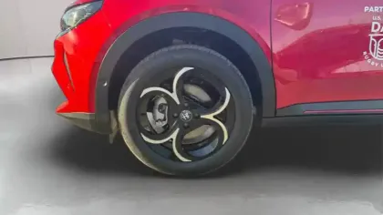 Photo 8 Alfa Romeo Junior  1.2 Ibrida 145 ch e-DCT6