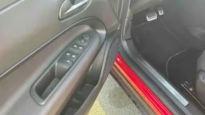 Photo 18 Alfa Romeo Junior  1.2 Ibrida 145 ch e-DCT6