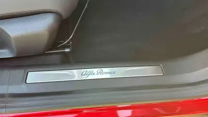 Photo 28 Alfa Romeo Junior  1.2 Ibrida 145 ch e-DCT6