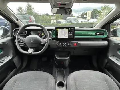 Photo 16 Renault Twingo  E-Tech Electrique 80 ch autonomie urbaine