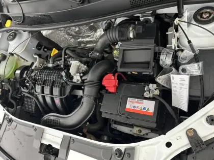 Photo 24 Dacia Sandero  SCe 75