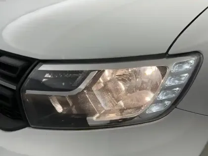 Photo 22 Dacia Sandero  SCe 75