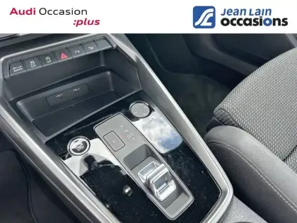 Photo 33 Audi A3 Gén. IV Ph1 S line 5