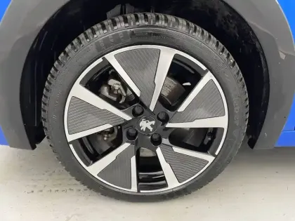 Photo 16 Peugeot 208 Gén. II Ph1 NG GT 5