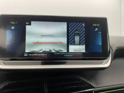 Photo 25 Peugeot 208 Gén. II Ph1 NG GT 5