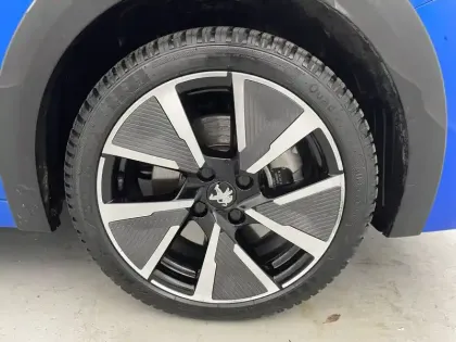 Photo 17 Peugeot 208 Gén. II Ph1 NG GT 5