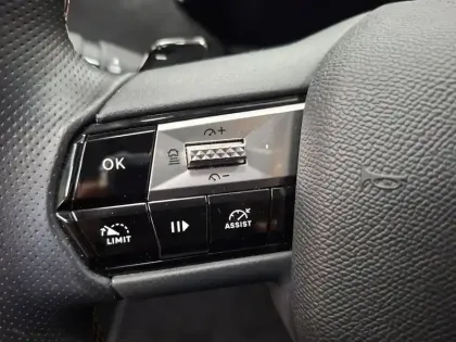 Photo 38 DS DS 4  Hybride E-Tense 225 EAT8