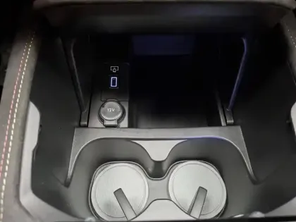 Photo 48 DS DS 4  Hybride E-Tense 225 EAT8