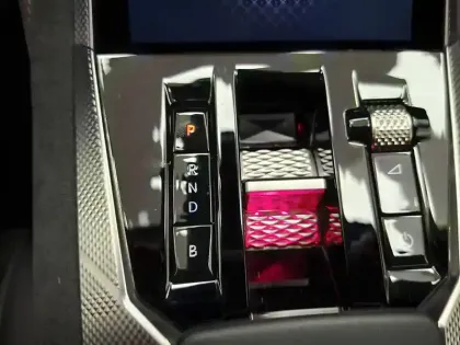 Photo 46 DS DS 4  Hybride E-Tense 225 EAT8