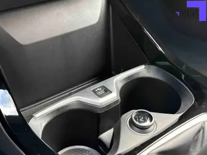 Photo 28 BMW Serie 1 Gén. III (F40) Ph2 M Sport 5