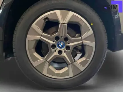 Photo 15 BMW X1 i xDrive30