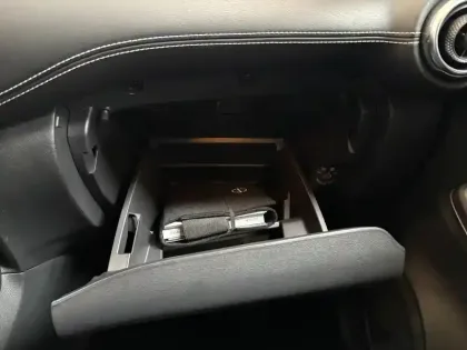 Photo 38 Nissan Juke  HYBRID 143