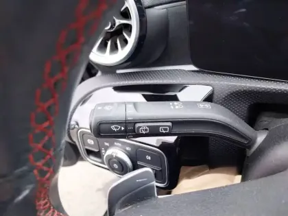 Photo 30 Mercedes Classe A Gén. IV (W177) Ph1 AMG Line 5